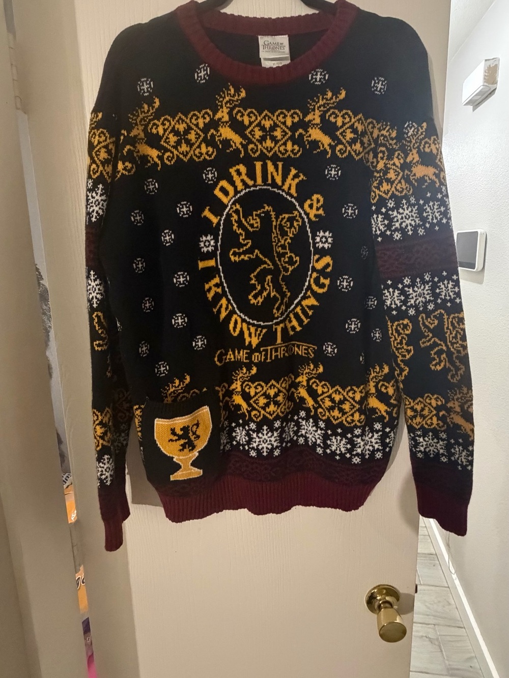 Game of Thrones iron anniversary Lannister sweater XL